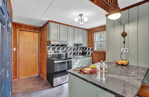Gouldsboro Cabin | Poconos Chalet w/Fire Pit, Deck, and Sauna in Big Bass Lake!