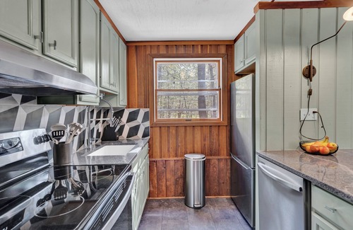 Gouldsboro Cabin | Poconos Chalet w/Fire Pit, Deck, and Sauna in Big Bass Lake!