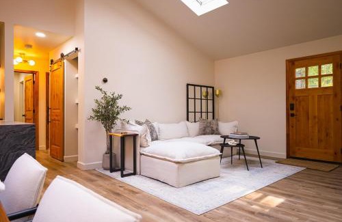 Gouldsboro House | Poconos Cozy Cabin EV Charger Indoor Pool