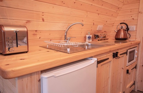 Elgin Cabin | Pod with hot tub in Llanbryde near Elgin