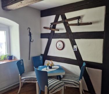 Krsy House | Podvinični mlýn