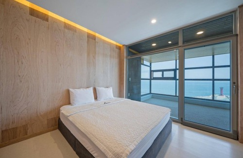 Pohang House | Pohang Soyu Garden Pool Villa