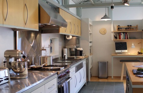 Nicasio House | Point Reyes Garden House Getaway in the Nicasio Valley
