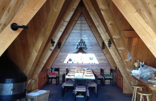 Arc-1600 Ski Chalet | Pointed Chalet character ARCS 1600