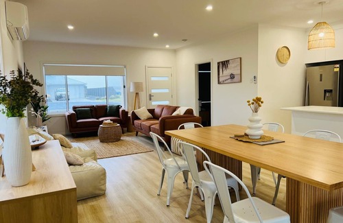 Waterhouse House | Pollie's - Pet Friendly Outside