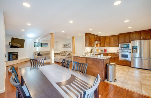 Pollock Pines Cabin | Pollock Pines Cabin: Game Room w/A/C & Heat!