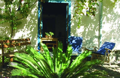 Ustica Apartment | Pomegranate Apartment @ Hibiscus Farmhouse