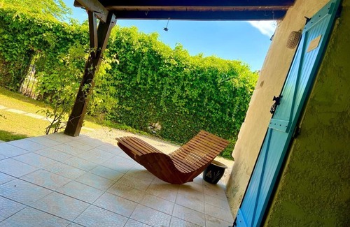 Eymet Cottage | Pomegranate Gite Sleeps 4 with Pool