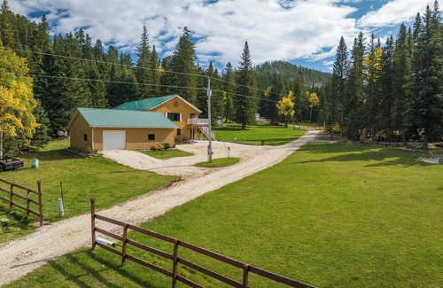Lead House | Ponderosa Hideaway-UTV/ATV, Hiking, Snowmobiling, Hunting & Casino Fun