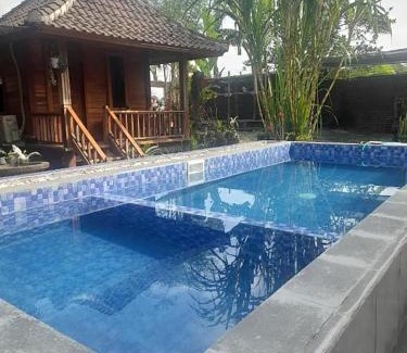 Praya Bed & Breakfast | Pondok Elen Mandalika 001