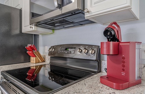 Sunridge Woods House | Pondside Paradise Beautiful 4 bedroom pond facing pool home