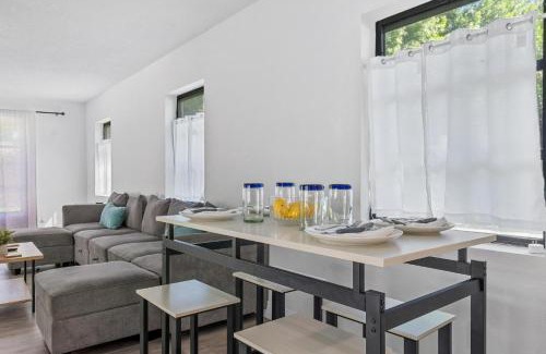 Cypress Gardens House | Pool 9min Legoland Disney Universal 40 Min