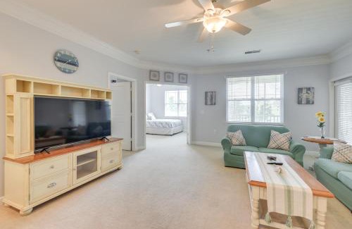 Calabash Apartment | Pool Access and 11 Mi to Beach Calabash Condo!