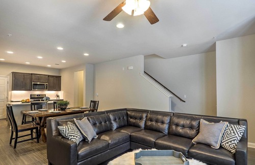 McNeil House | Pool Access: Upscale & Modern Austin Townhome