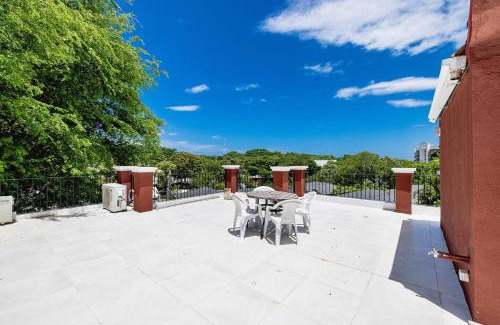 Tamarindo Apartment | Pool And Private Rooftop Access In Town!