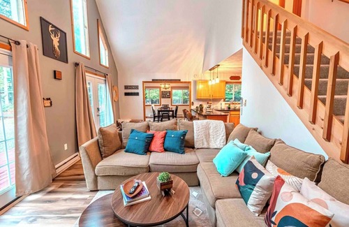 Albrightsville Ski Chalet | Pool/Grill/Lake Access/Near all Activities