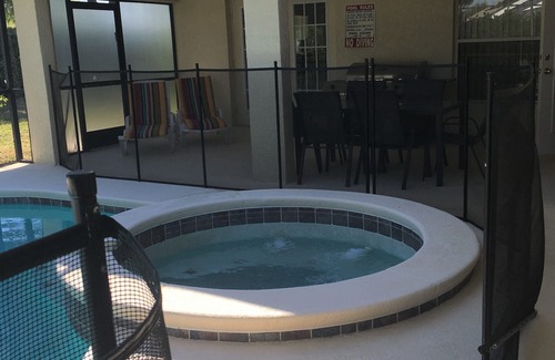 Orange Tree House | Pool Home Minutes From Disney-NEW tile in front master & dining areas