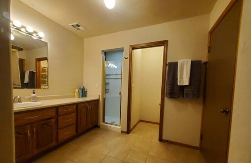 Yuma Cottage | Pool House Get-a-Way