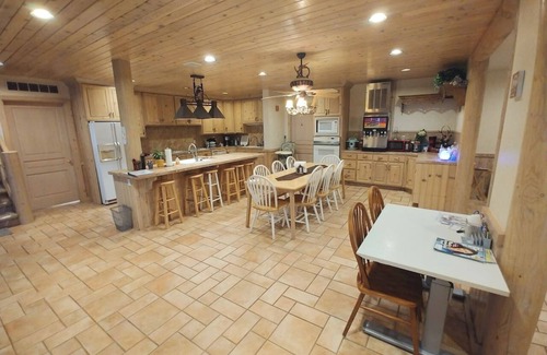 Orchard South House | Pool Jacuzzi Sauna Sprt Courts 9500Sq 3levels+more