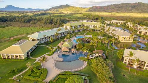 Hanamaulu Apartment | Pool Oceanview Lanai, Beachfront 4-Star Resort, King Bed, AC, Pool, Restaurant, Gym, Spa