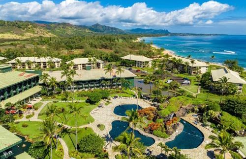 Hanamaulu Apartment | Pool Oceanview Lanai, Beachfront 4-Star Resort, King Bed, AC, Pool, Restaurant, Gym, Spa