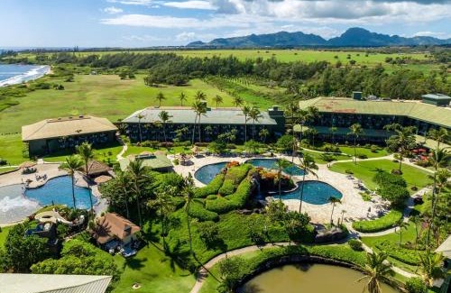 Hanamaulu Apartment | Pool Oceanview Lanai, Beachfront 4-Star Resort, King Bed, AC, Pool, Restaurant, Gym, Spa