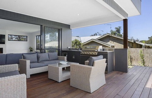 Mount Martha House | Pool - Spa and 300m Walk To Beach