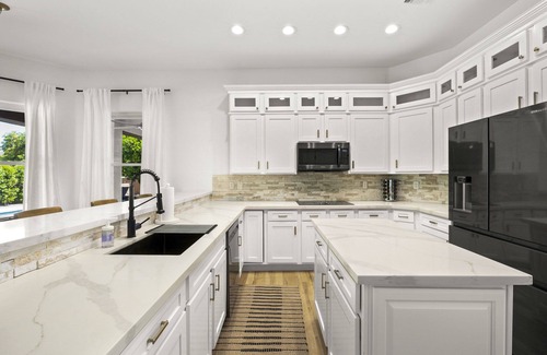 Mesa House | Pool Table, Putting Green: Luxury Oasis in Mesa