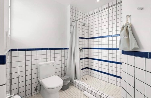 Bayshore Hotel | Pool, Terrace & ATM Onsite! Prime Miami Studio nr Beaches
