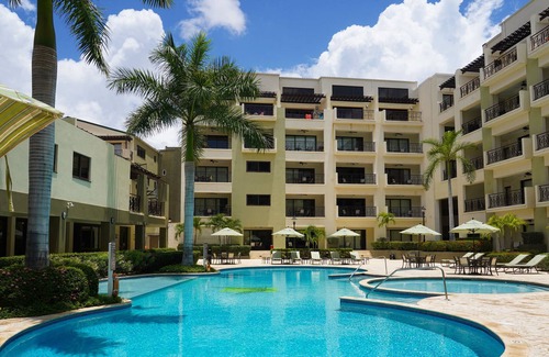 Kamay Apartment | ★Poolside 2BR/BA Condo @Palm Beach-3 min to the beach