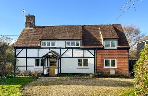New Forest District House | Poona Cottage