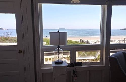 Phippsburg Cottage | Popham Beach Direct Oceanfront Cottage Steps to the sand