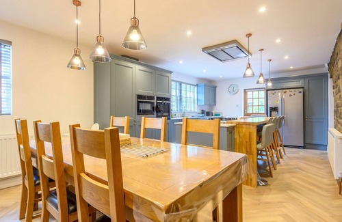 Farsley House | Poplar Farm Retreat - Functions and Events Welcome | Pass The Keys