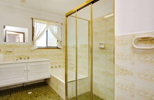 Port Hughes House | Port Hughes Holiday Cottages-Navigator's