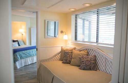 Isle of Palms Apartment | Port O' Call D101 - Beach & Pool Lovers Dream! 1st Floor!