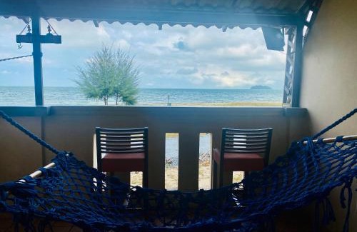 Taman Haji Zainal Apartment | PortDickson SEAFRONT Paradise Lagoon Apartments 1-6Pax
