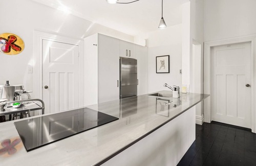 Bluff Hill House | Ports Keep - Napier Holiday Home