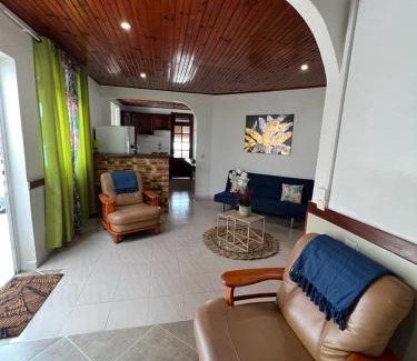 Le Lamentin House | Poseidon