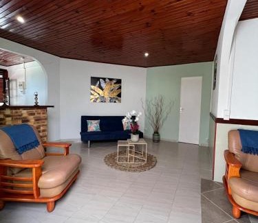 Le Lamentin House | Poseidon