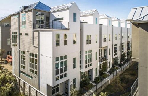 Spring Branch East House | Posh Italian home with a rooftop terrace!