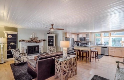 Aptos House | Pot Belly Beach House