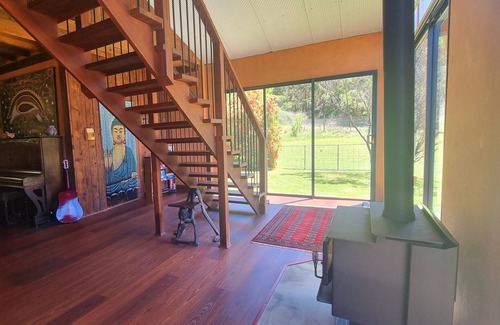 Kanimbla Cottage | Potters Studio - 100 acres of paradise!