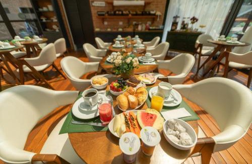 Vila Inglesa Hotel | Pousada Santa Felicidade