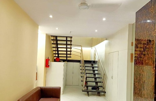 Marol Hotel | Powai Inn By Glitz Hotels