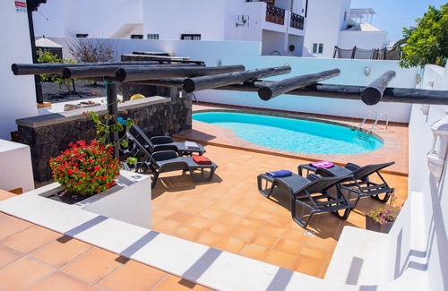 Playa del Cable Ski Chalet | Private pool, FREE WIFI and tranquility 150 m from the beach