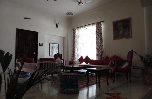 Bedla Bed & Breakfast | Prabhu Niwas