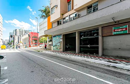 Centro Apartment | Practical Apt in Downtown 350m SC Museum Cat406