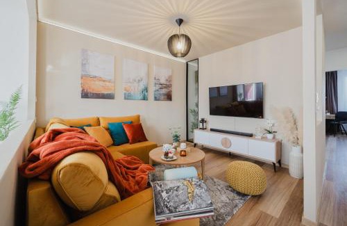 Michle Apartment | Prague Days - 2BDR Apt - Workspace - 200Mbps WiFi