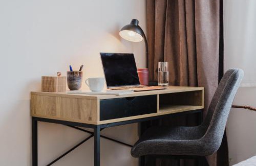 Michle Apartment | Prague Days - 2BDR Apt - Workspace - 200Mbps WiFi