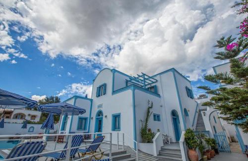 Kamari Apartment | Preka Maria